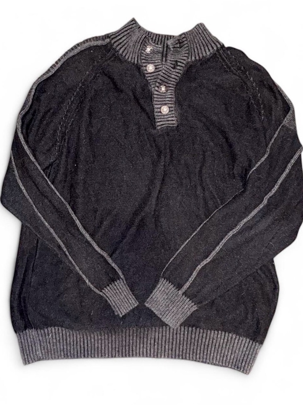 BKE Men's Black and Light Gray Henley-Style Pullover Sweater